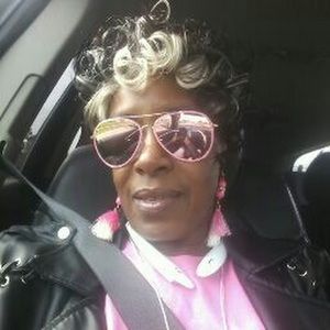 Meet your Posher, Sandy